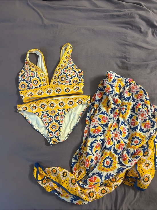 Boden Other - BODEN Yellow Floral Bikini Set with Matching Cover-Up